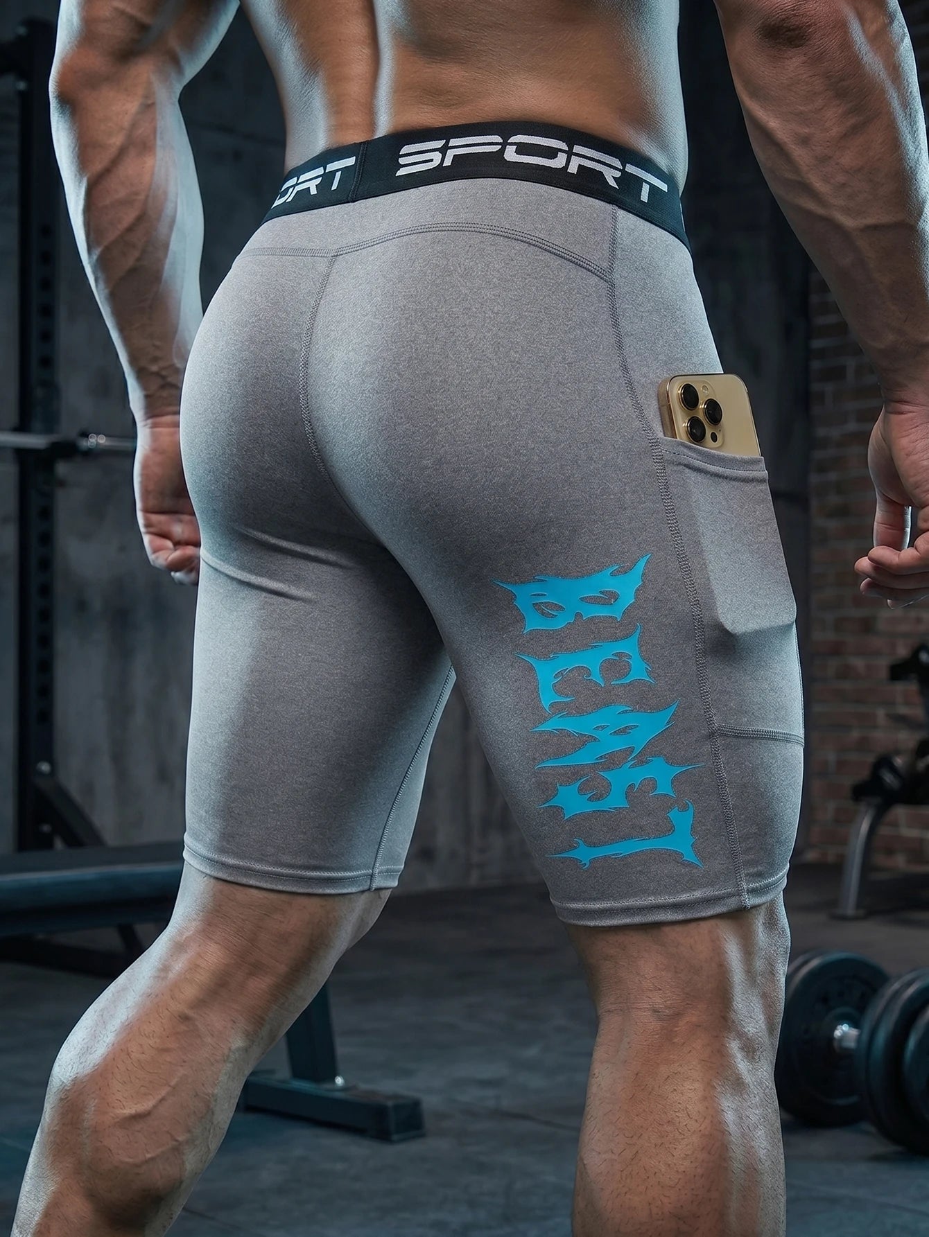 Men's Sports Compression Shorts With Phone Pocket